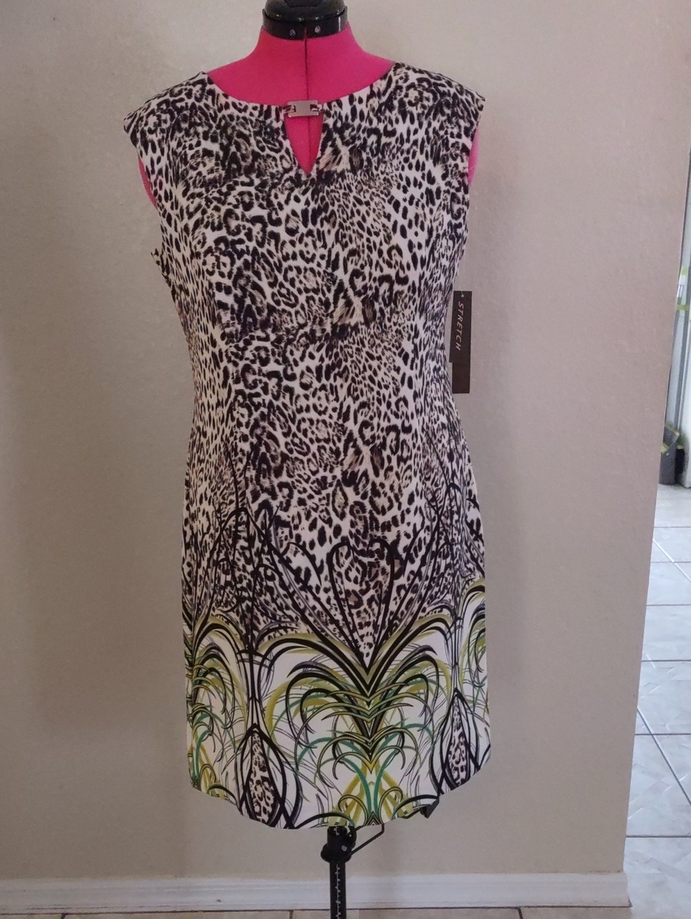 Voir Voir Black and White Animal Print Shift Dress with Green Accents